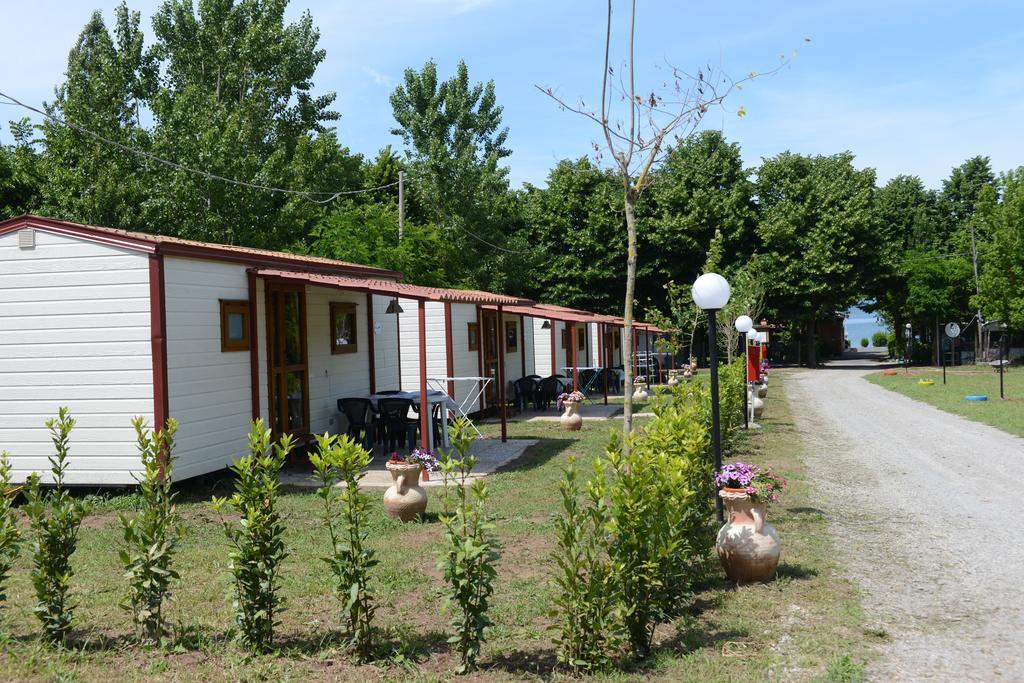 Camping Vigna Di Valle Hotel Anguillara Sabazia Exterior photo