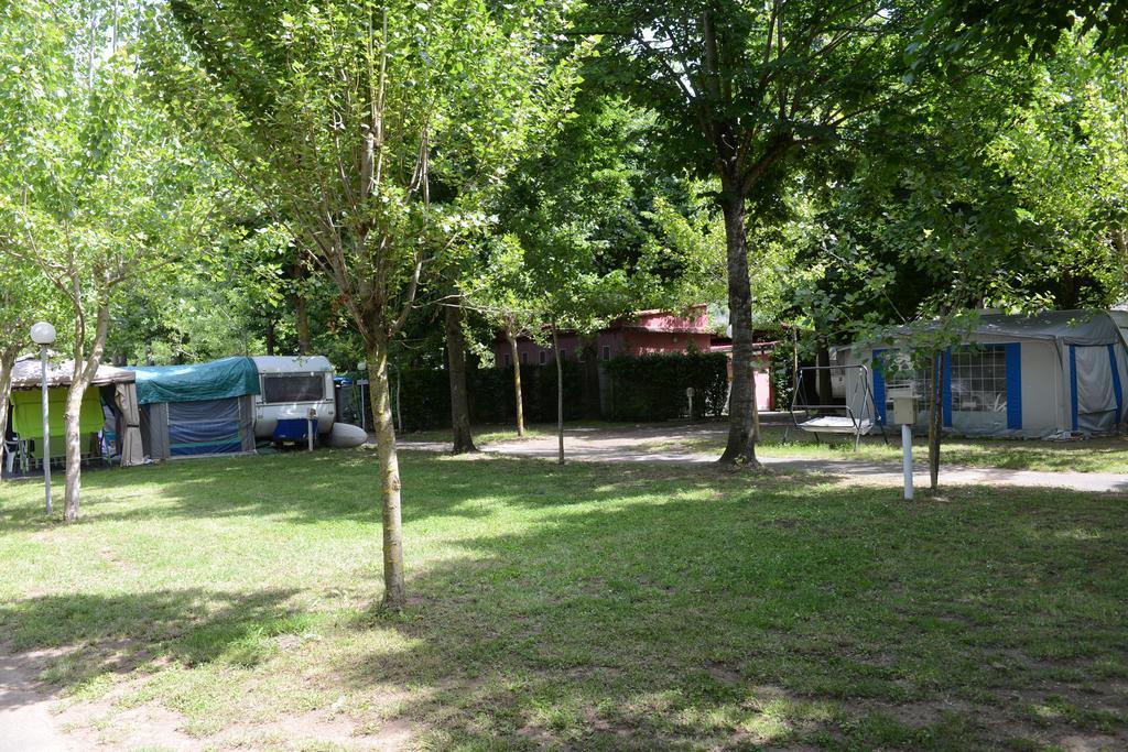 Camping Vigna Di Valle Hotel Anguillara Sabazia Exterior photo