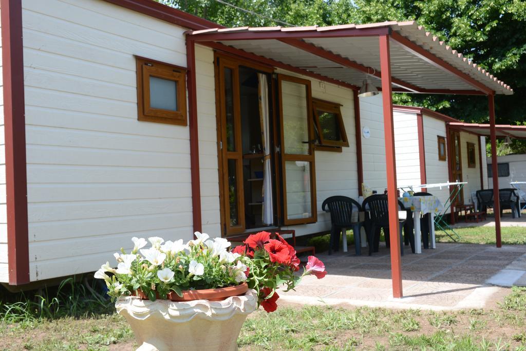 Camping Vigna Di Valle Hotel Anguillara Sabazia Exterior photo